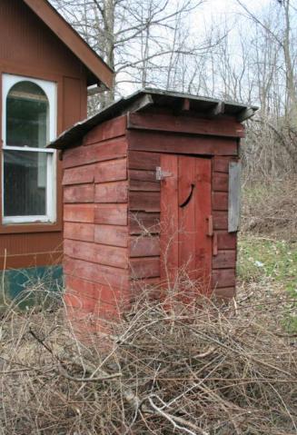 201103130843190.outhouse.JPG
